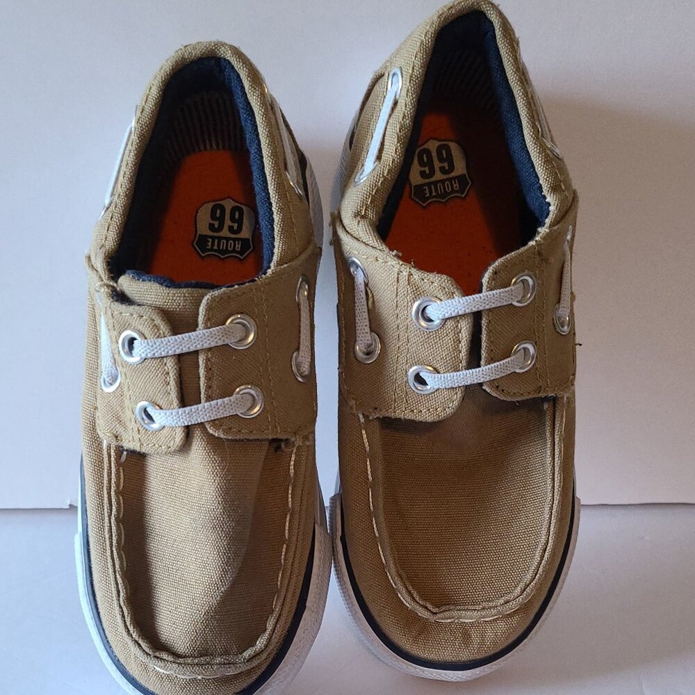 ROUTE 66 ''MADDOX ''TAN BOAT SHOES - TODDLER BOYS SIZE 8